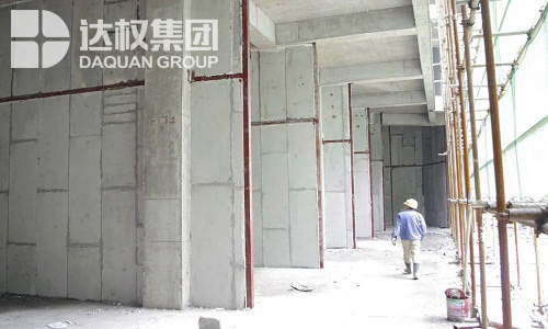 保溫輕質(zhì)隔墻板變形、開(kāi)裂常見(jiàn)原因有哪些？