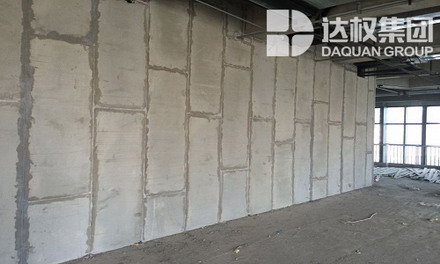 輕質(zhì)隔墻板的特點(diǎn)及發(fā)展趨勢