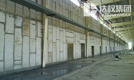 新型墻體——建材市場(chǎng)小霸王